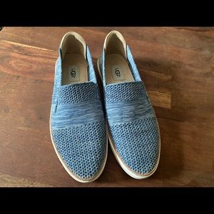 Ugg Sammy Blue sneakers slip on size 9